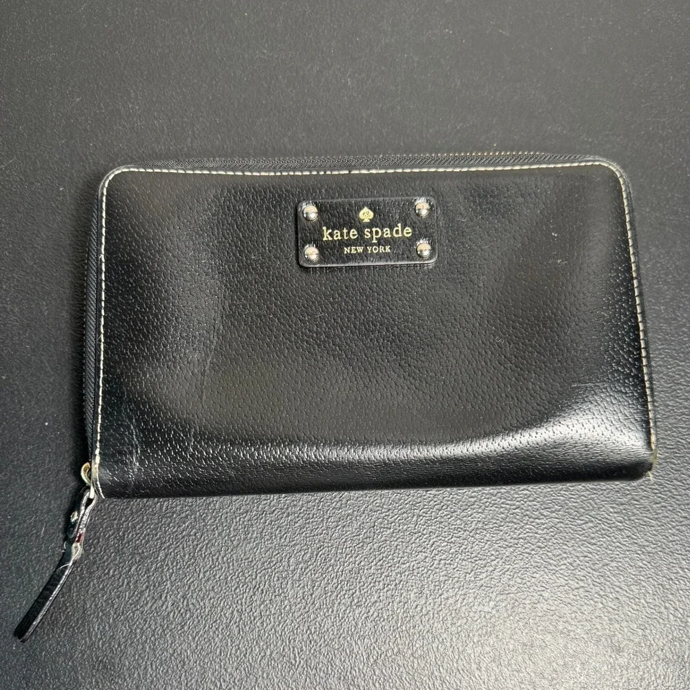 Kate Spade Wellesley Neda Black Pebbled Leather Zip Organizer Wallet Card Holder - Picture 1 of 8